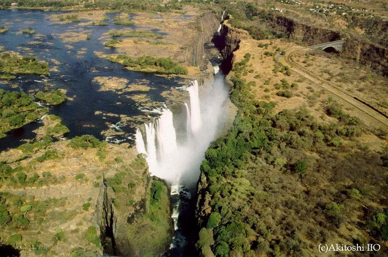 victoriafalls04m.jpg