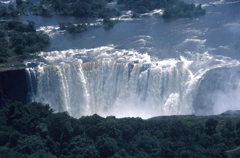 victoriafalls12m.jpg